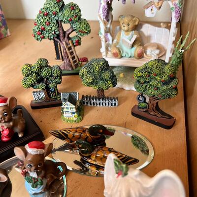 Mini Mice 2 wood ducks on a mirror pond, Genevieve 2002 Cherished Teddy