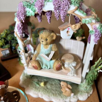 Mini Mice 2 wood ducks on a mirror pond, Genevieve 2002 Cherished Teddy