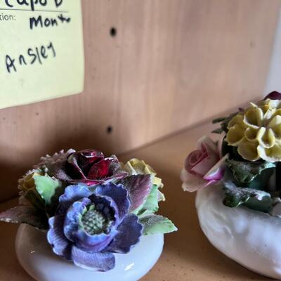 VINTAGE  5 AYNSLEY CAPODIMONTE ROSES MADE IN ENGLAND