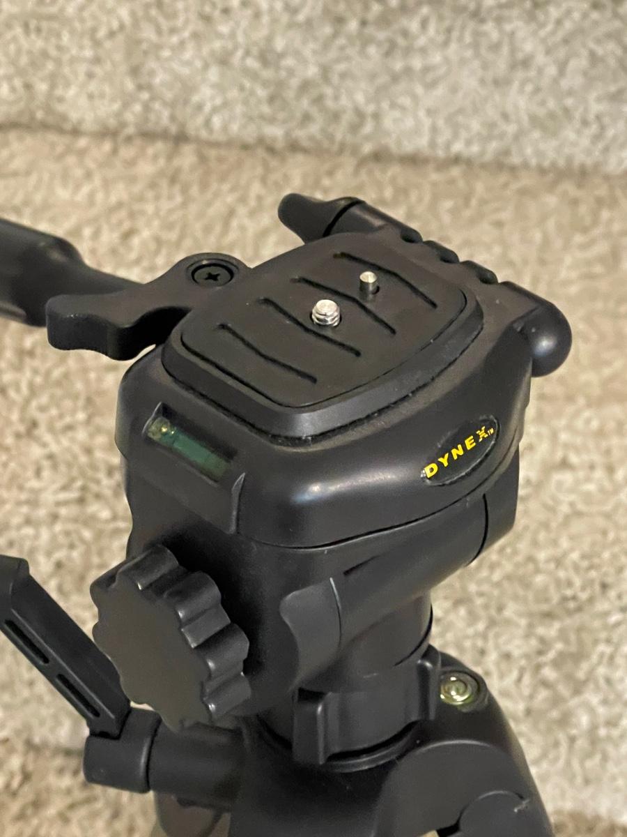 DYNEX Tri Pod DXTRP60