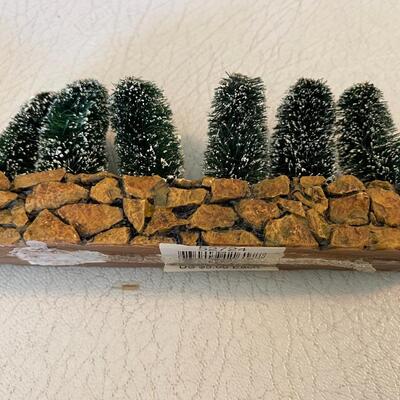 Department 56 ~ Village Accessories ~ Hedge stones with trees