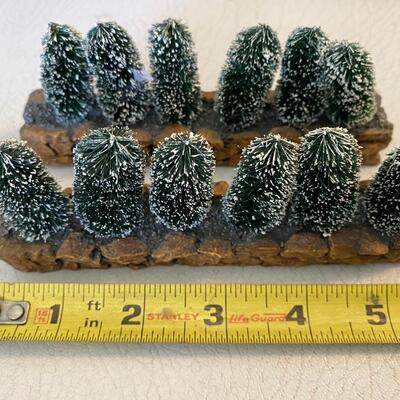Department 56 ~ Village Accessories ~ Hedge stones with trees