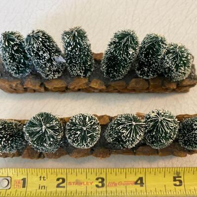 Department 56 ~ Village Accessories ~ Hedge stones with trees
