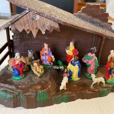 Holiday -~ Vintage Nativity Set
