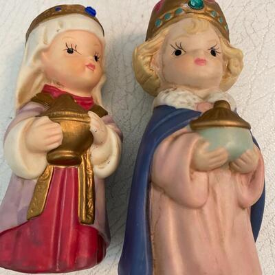 Vintage 12 piece  Nativity Set