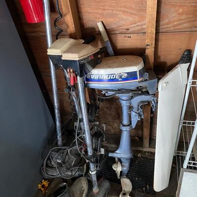 G62 Boat motor, three trolling motors, condition unknown
