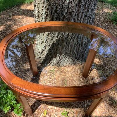 Glass and wood side table with lamp