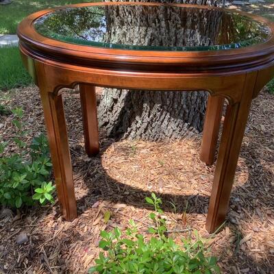 Glass and wood side table with lamp