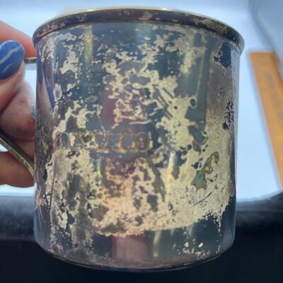 Wm Rogers & Sons silver plated 1942 baby cup