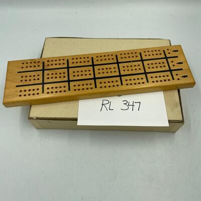 Cribbage board