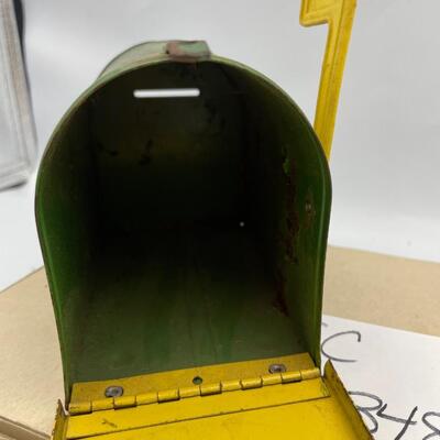 John Deere 1990â€™s mailbox bank