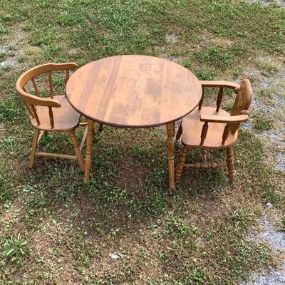 5256 Childs Table and Two Chairs Set