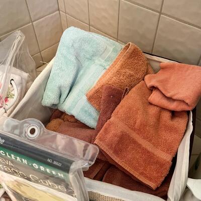 Hand towels tableclothâ€™s Bellermine booster blanket