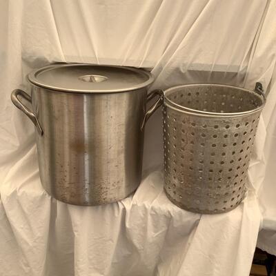 5259 Vollrath Stainless Steel Steamer Pot