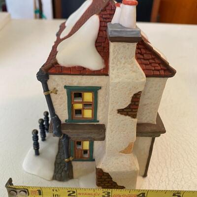 Department 56~ The Old Curiosity Shop