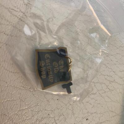 Department 56~ The Old Curiosity Shop