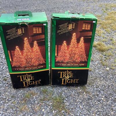 5266 Two 7'6" Giant Tree of Light Frames