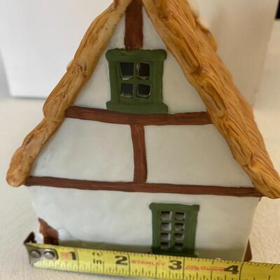 Department 56 ~ â€œ The Cottage of Bob Cratchit & Tiny Timâ€