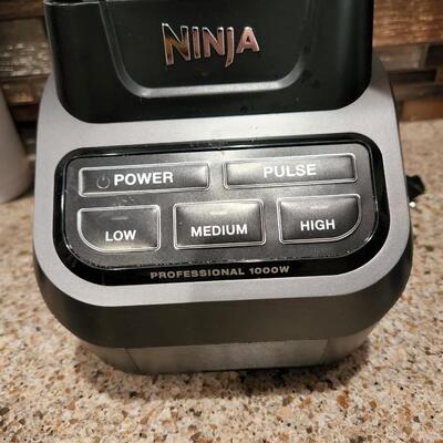Ninja BL610 Professional 72 Oz Countertop Blender  1000-Watt Base