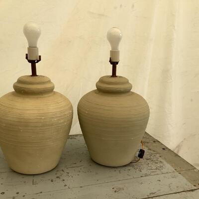 5287 Pair of Vintage Pottery Lamps