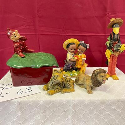 Figurines