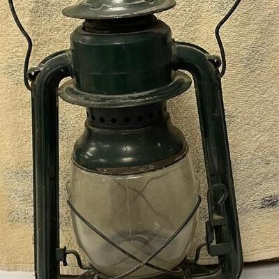 Antique lantern oil kerosene barn lamp