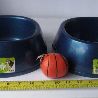 2 Dog Bowls and Ball