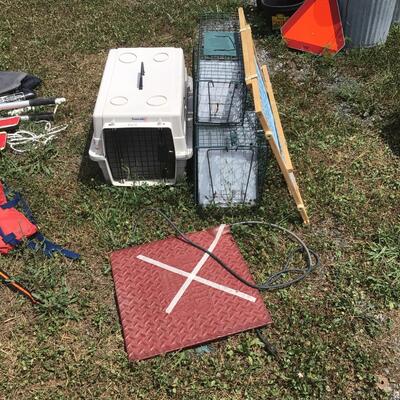 5306 Pet Carrier , Two Advantek Animal Traps, Dog Door, Electric Heat Pad