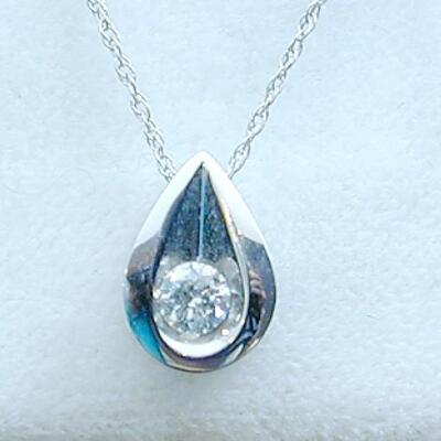 14k White Gold Tear Drop Diamond Solitaire Necklace