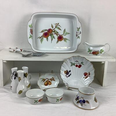 5320 12 pc Royal Worcester Evesham Baking Dish, and Serving piece lot