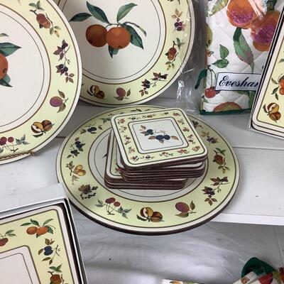 5325 Royal Worcester Evesham Linen, placemat, kitchen accessories