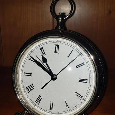 Pottery Barn alarm clock runs on batteries