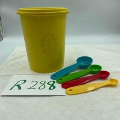 Tupperware Lot