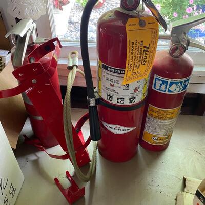 G37 Three fire extinguishers and stand