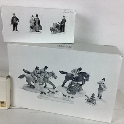 5340 Four Charles Dickens Village Series Accessory Sets