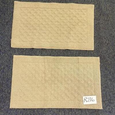 2 Pc Bath Mat Lot