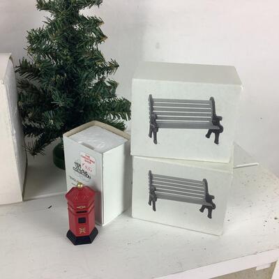 5342 Charles Dickens Village Series Accessories