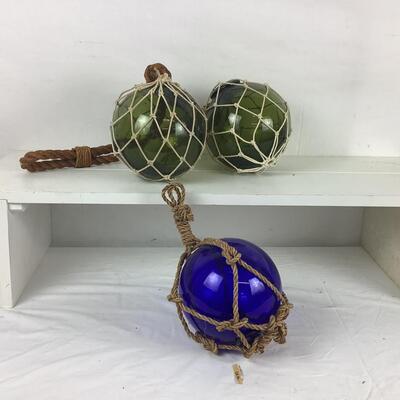 5343 Set of 3 Glass Floats