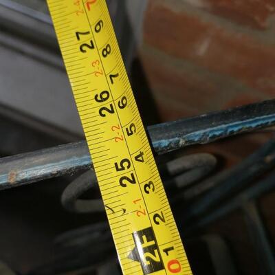 Metal plant stand