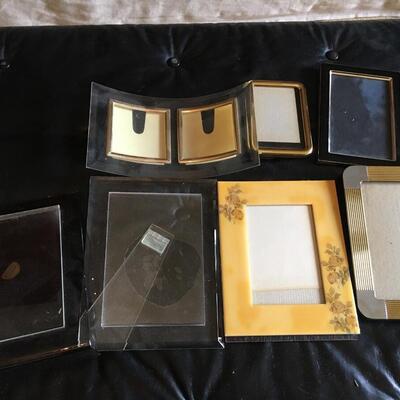 Frame assortment