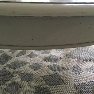 Round coffee table 39" diameter