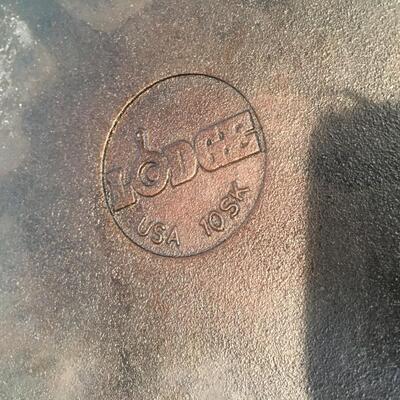 Lodge iron skillet