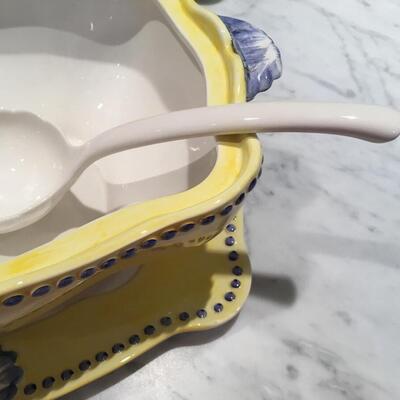 Ceramic tureen