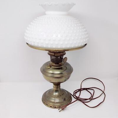 ANTIQUE ALADDIN MILK GLASS OIL LAMP CONVERTED TO ELECTRIC