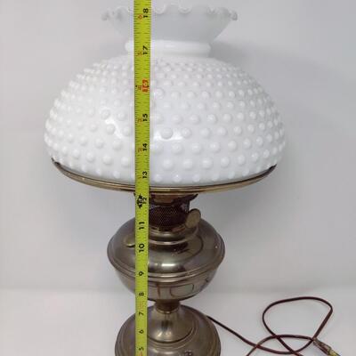 ANTIQUE ALADDIN MILK GLASS OIL LAMP CONVERTED TO ELECTRIC