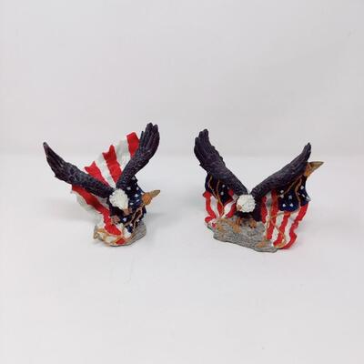 AMERICAN PATRIOTIC EAGLE AND FLAG FIGURES