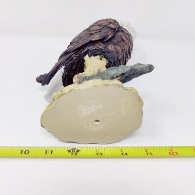 MAJESTIC AMERICAN BALD EAGLE FIGURE