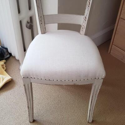 Shabby chic occasional chair