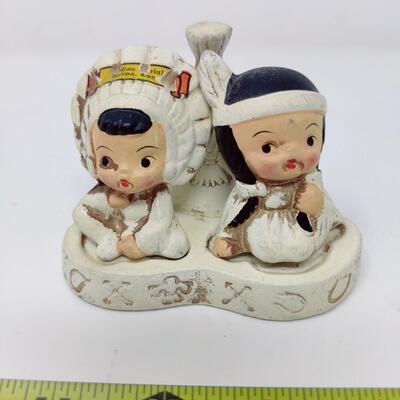 VINTAGE NATIVE AMERICAN SALT AND PEPPER SHAKER SET INDIAN BURIAL SALINA, KANSAS