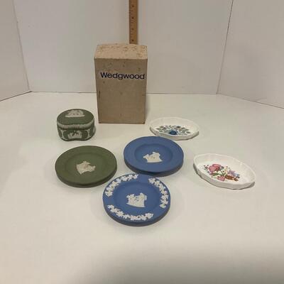 Wedge wood Collection